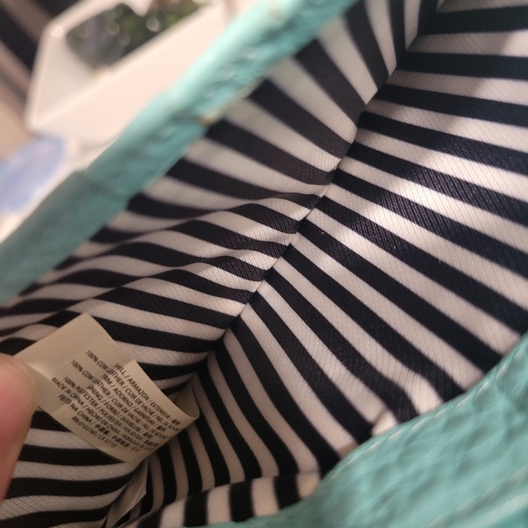 Kate Spade wallet - Picture 6 of 10